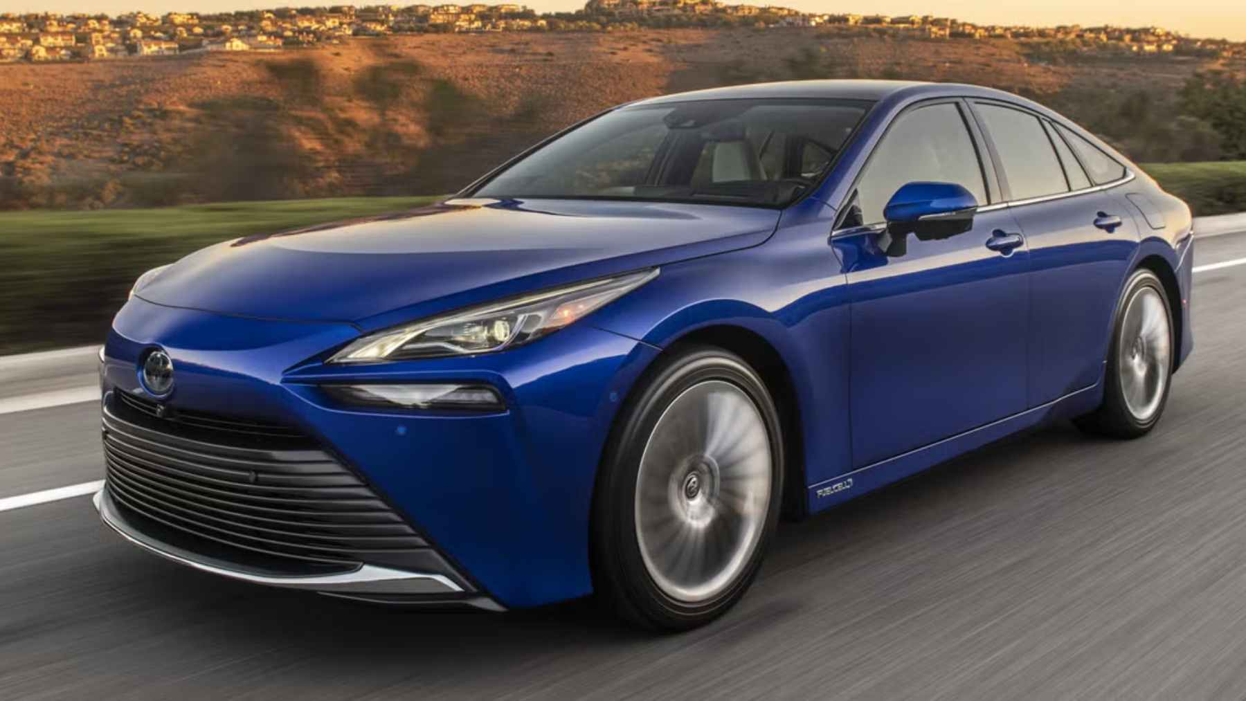 2024 Toyota Mirai hydrogen fuel cell sedan, as owners report a payment pause led to collections and damaged credit.