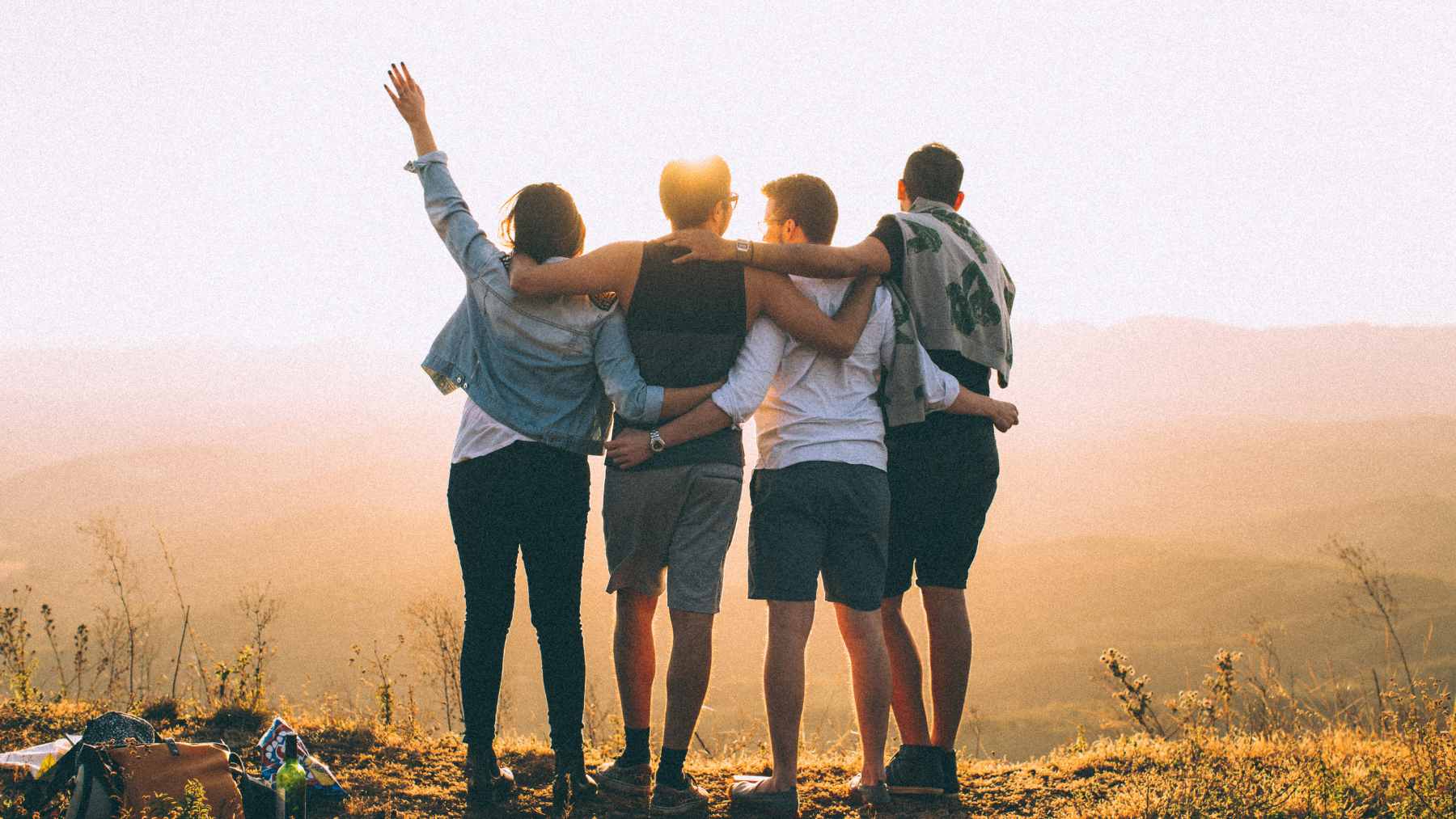 A conceptual illustration showing the difference between a small, healthy inner social circle and the feeling of total social isolation.